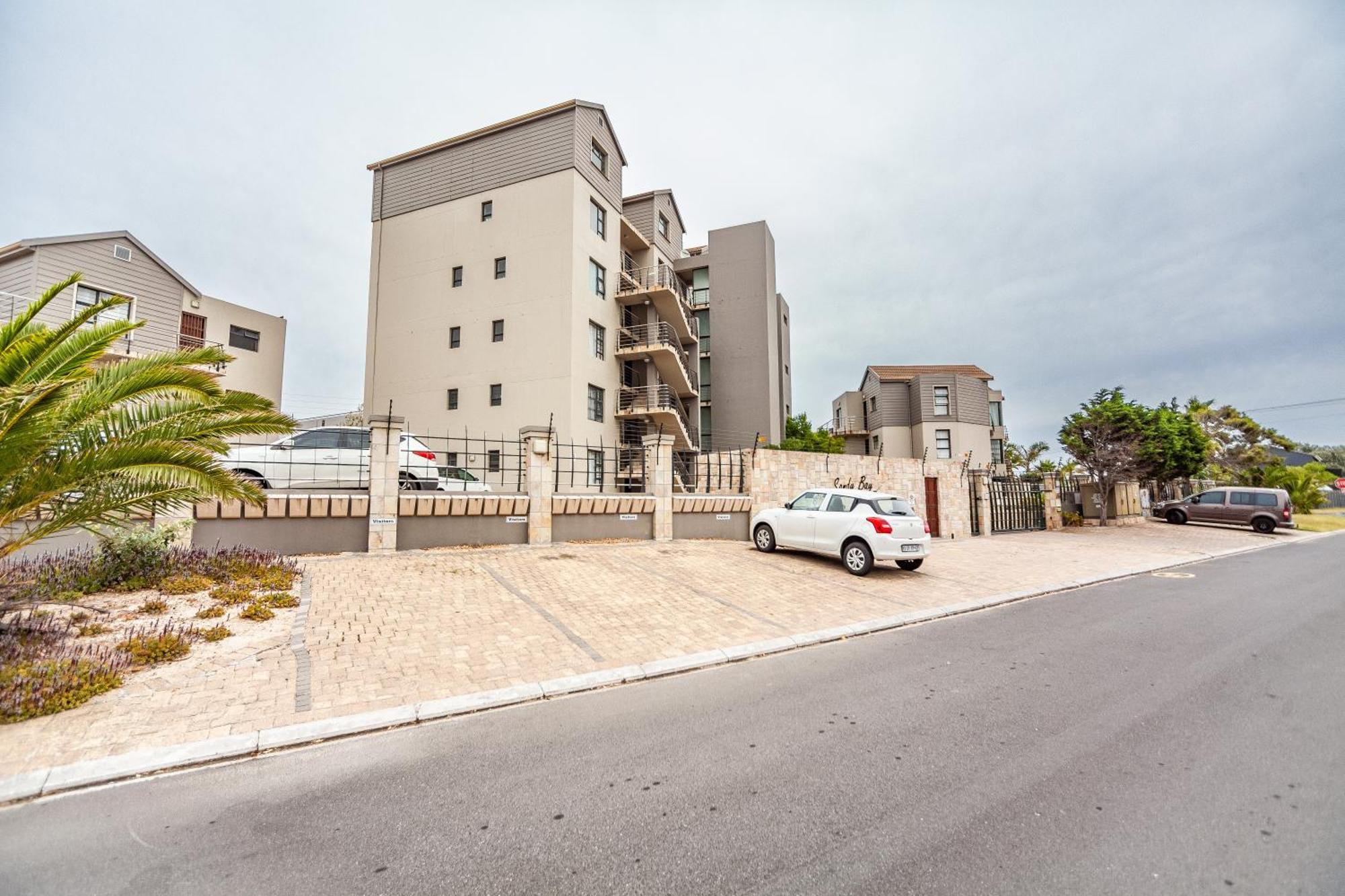 Apartment Luxury 3 Bedroom Duplex Penthouse With Communal Swimming Pool