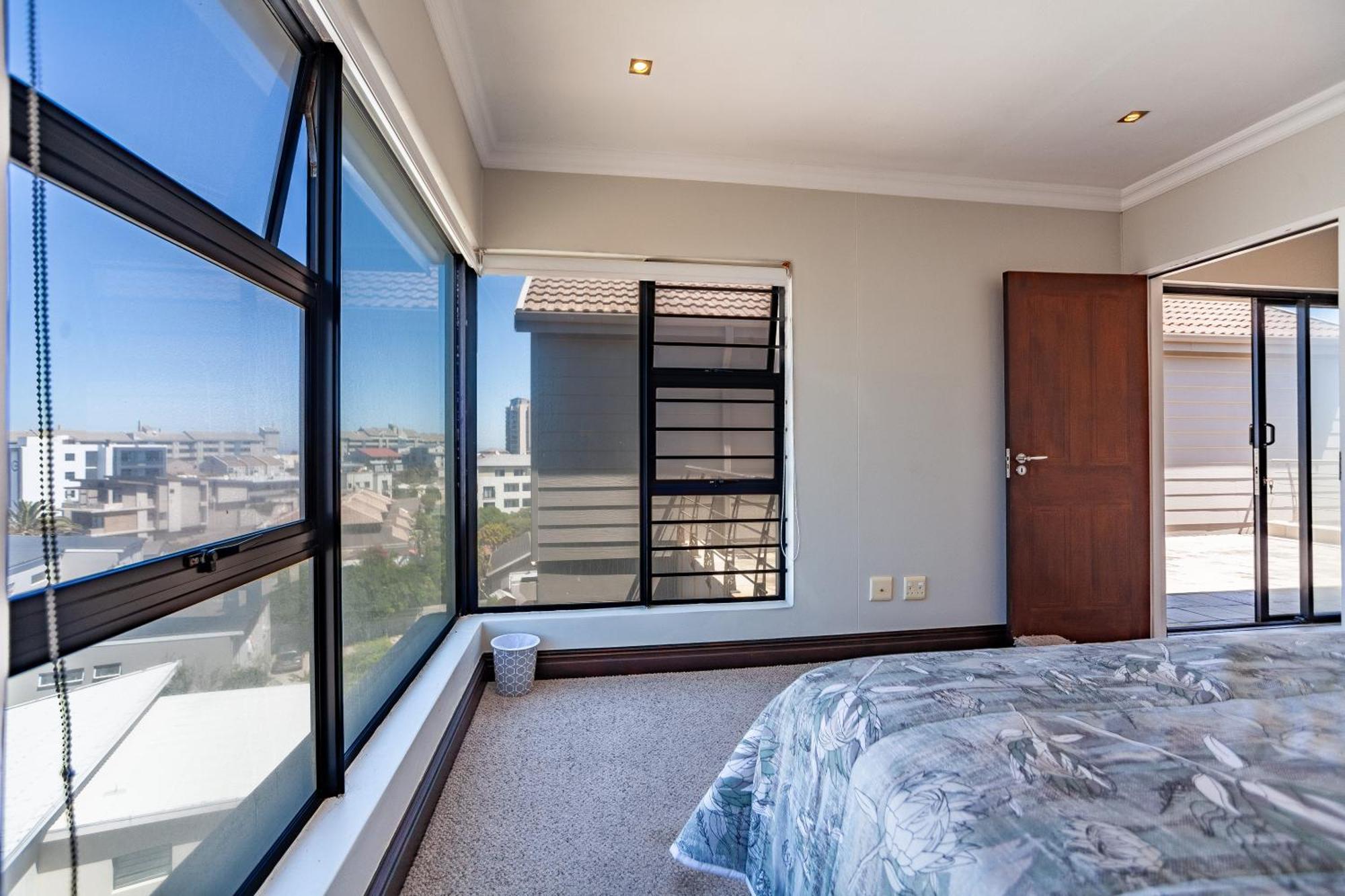 Luxury 3 Bedroom Duplex Penthouse With Communal Swimming Pool Apartment